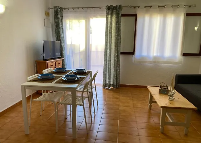 Con Piscina En Apartament *